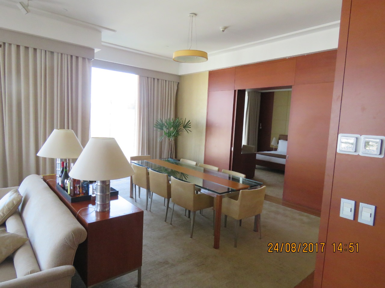 Suite (24)